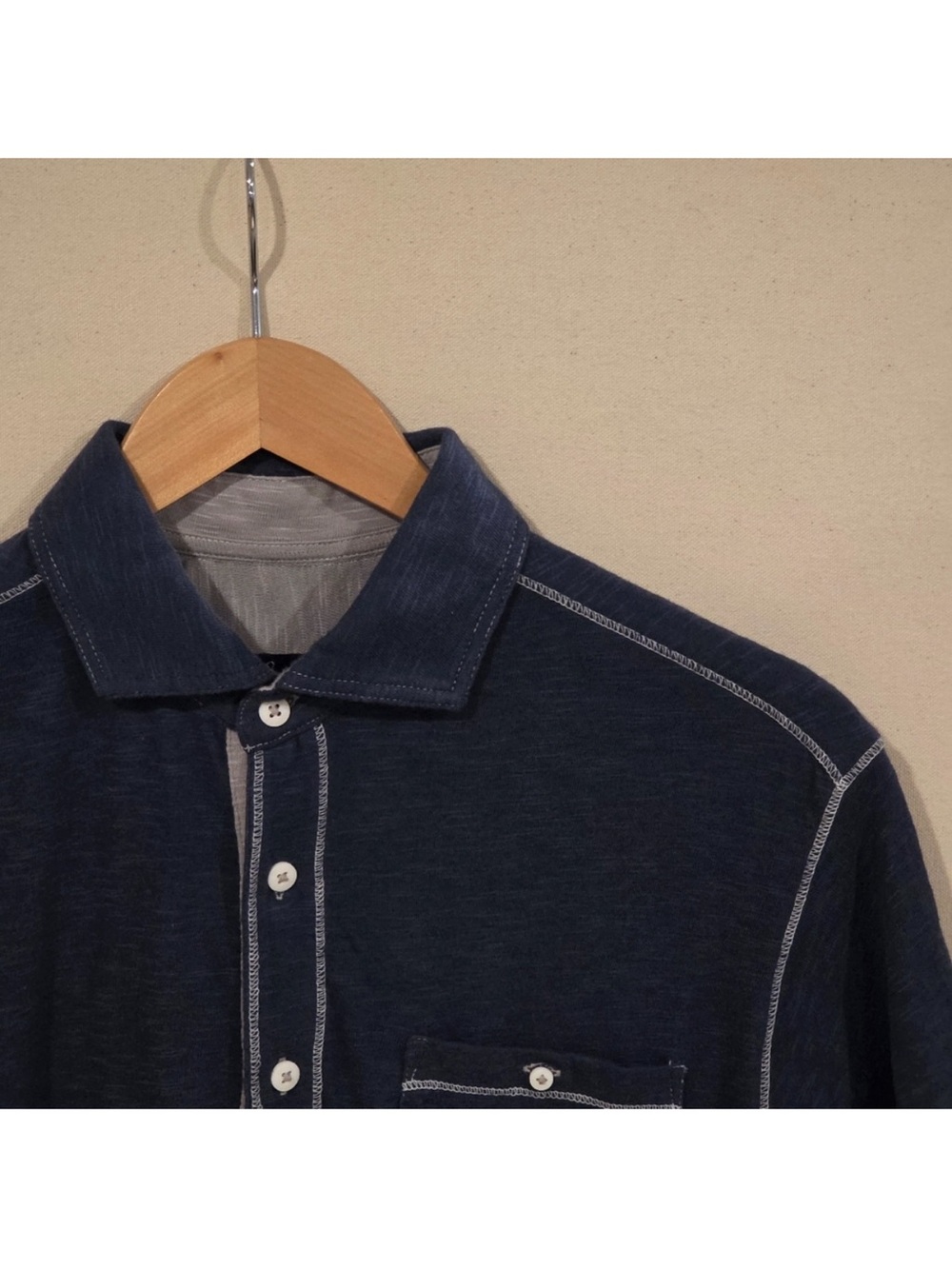 Johnnie-O Short Sleeve Hangin Out Button Down M